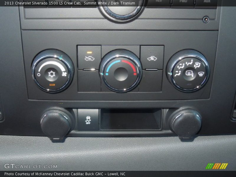 Summit White / Dark Titanium 2013 Chevrolet Silverado 1500 LS Crew Cab