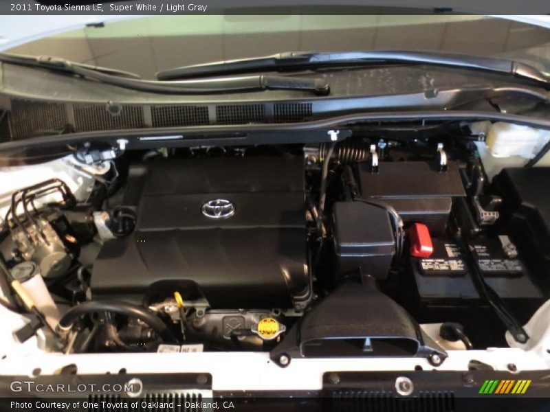 Super White / Light Gray 2011 Toyota Sienna LE