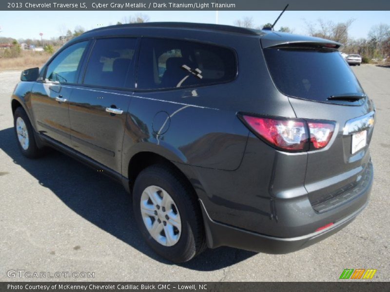 Cyber Gray Metallic / Dark Titanium/Light Titanium 2013 Chevrolet Traverse LS