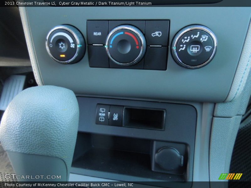 Cyber Gray Metallic / Dark Titanium/Light Titanium 2013 Chevrolet Traverse LS
