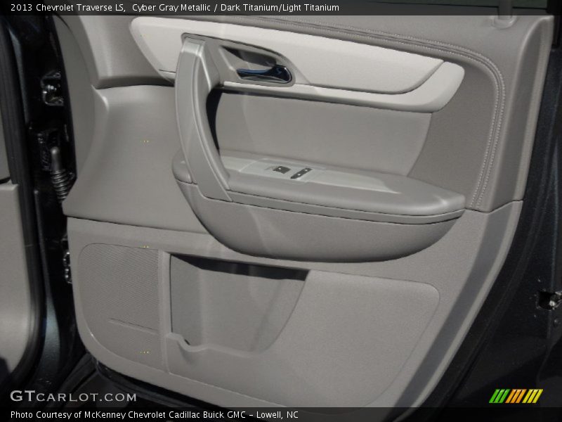 Cyber Gray Metallic / Dark Titanium/Light Titanium 2013 Chevrolet Traverse LS