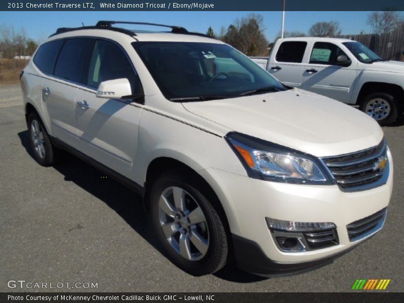 Front 3/4 View of 2013 Traverse LTZ