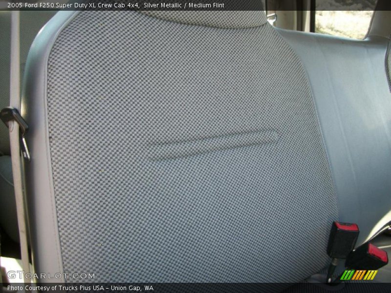 Silver Metallic / Medium Flint 2005 Ford F250 Super Duty XL Crew Cab 4x4