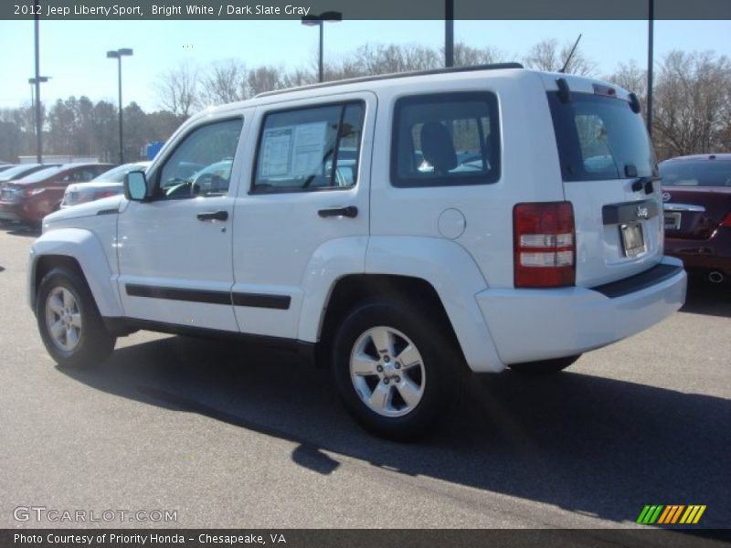 Bright White / Dark Slate Gray 2012 Jeep Liberty Sport