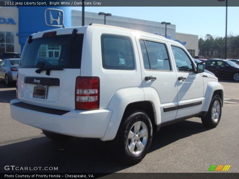 Bright White / Dark Slate Gray 2012 Jeep Liberty Sport