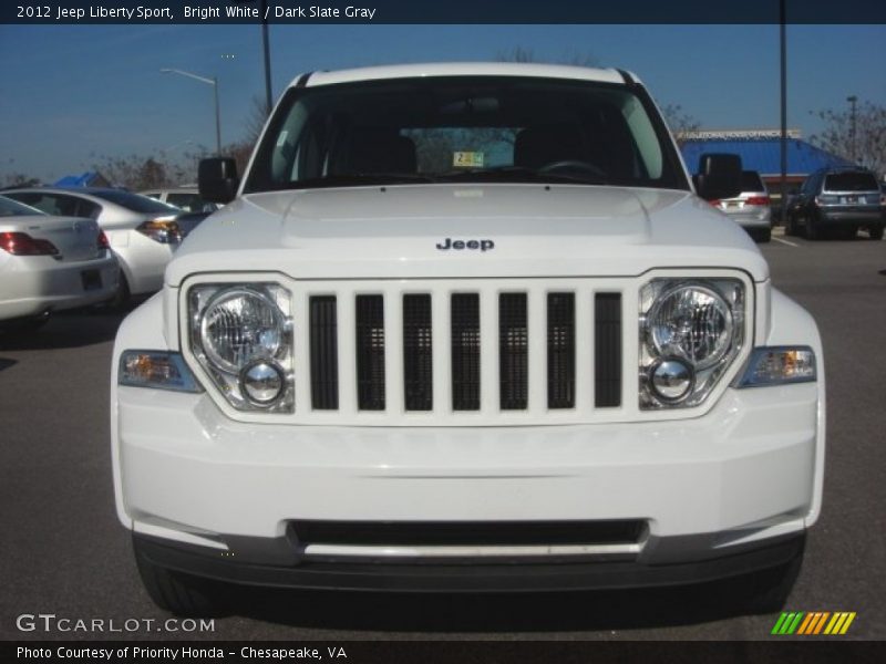 Bright White / Dark Slate Gray 2012 Jeep Liberty Sport