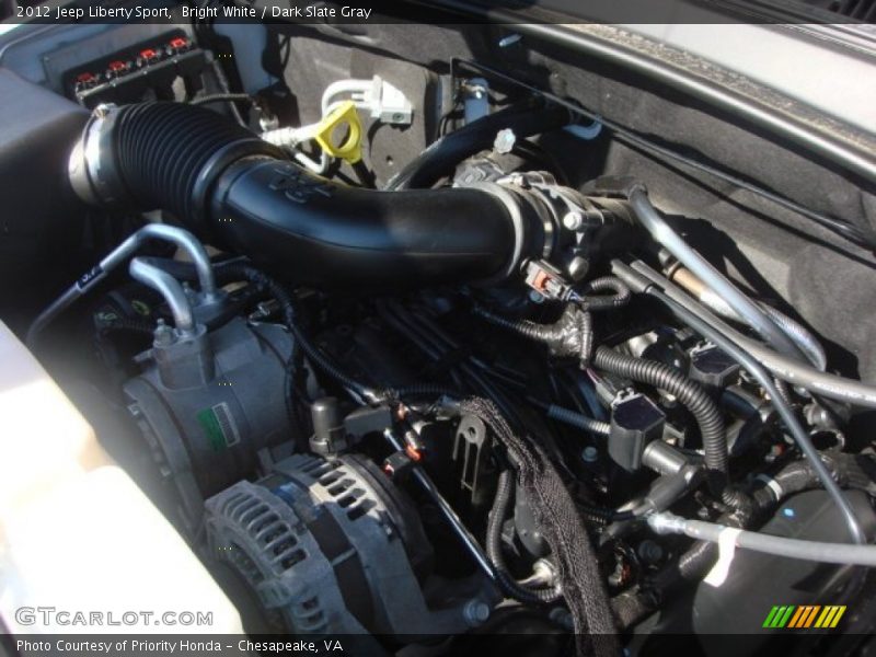 Bright White / Dark Slate Gray 2012 Jeep Liberty Sport