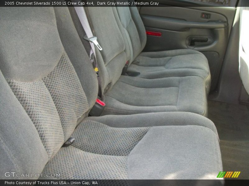 Dark Gray Metallic / Medium Gray 2005 Chevrolet Silverado 1500 LS Crew Cab 4x4