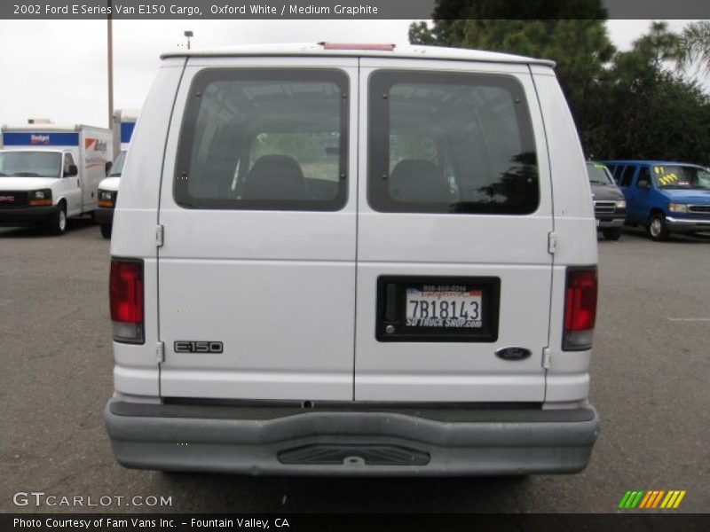 Oxford White / Medium Graphite 2002 Ford E Series Van E150 Cargo