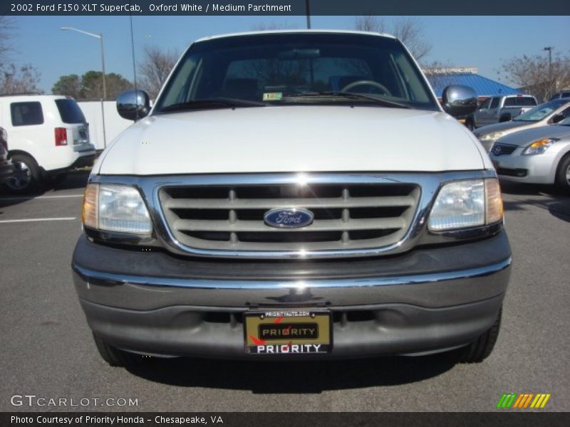 Oxford White / Medium Parchment 2002 Ford F150 XLT SuperCab