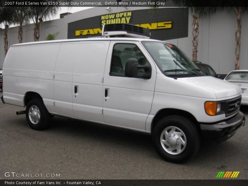 Oxford White / Medium Flint Grey 2007 Ford E Series Van E350 Super Duty Commercial