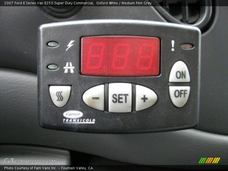 Oxford White / Medium Flint Grey 2007 Ford E Series Van E350 Super Duty Commercial