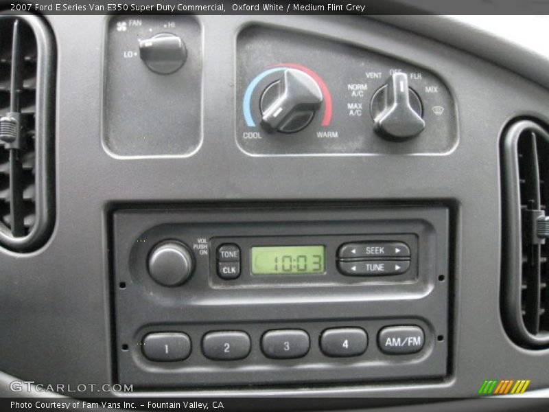Oxford White / Medium Flint Grey 2007 Ford E Series Van E350 Super Duty Commercial