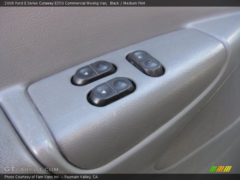 Black / Medium Flint 2006 Ford E Series Cutaway E350 Commercial Moving Van