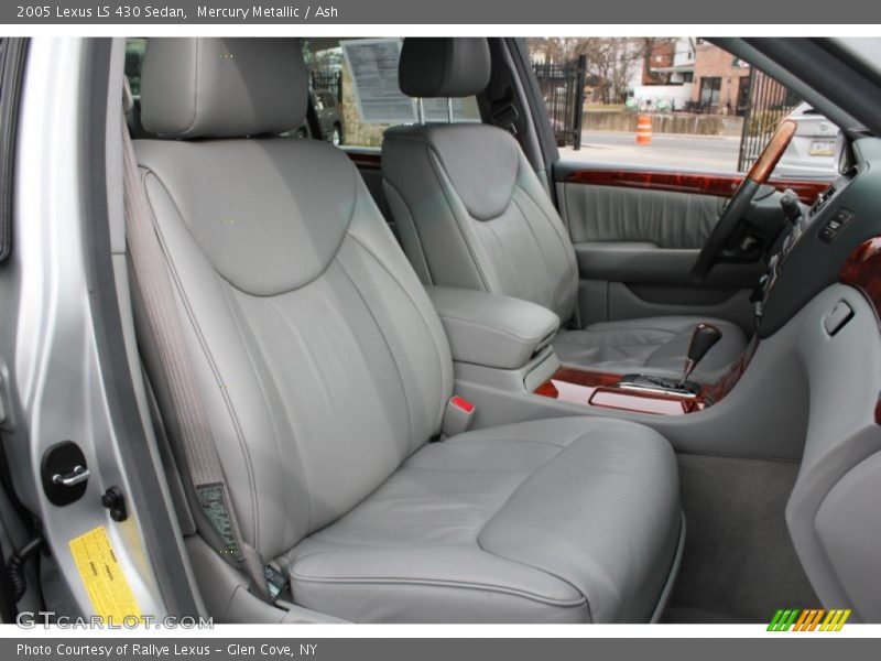 Front Seat of 2005 LS 430 Sedan