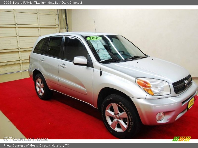 Titanium Metallic / Dark Charcoal 2005 Toyota RAV4