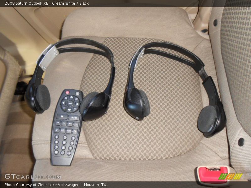 Entertainment System of 2008 Outlook XE