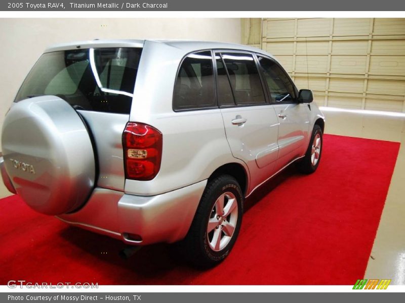 Titanium Metallic / Dark Charcoal 2005 Toyota RAV4