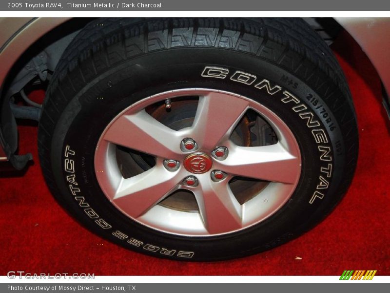 Titanium Metallic / Dark Charcoal 2005 Toyota RAV4