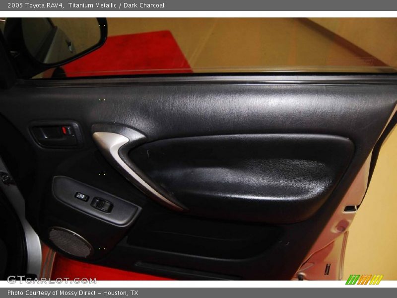 Titanium Metallic / Dark Charcoal 2005 Toyota RAV4