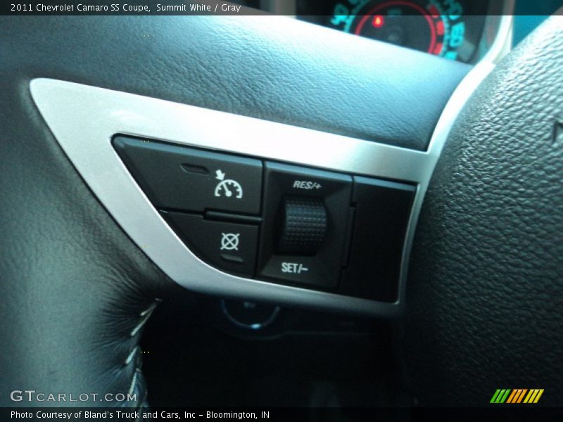 Summit White / Gray 2011 Chevrolet Camaro SS Coupe