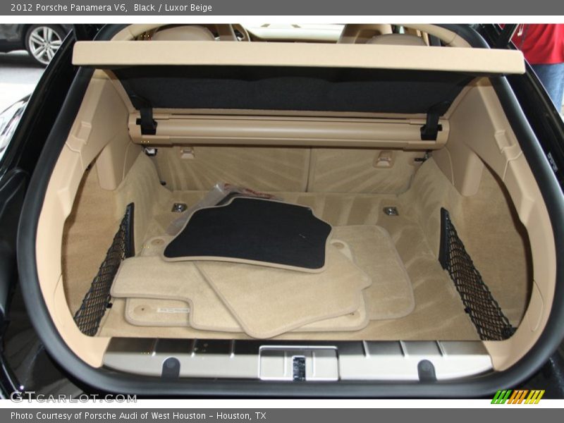  2012 Panamera V6 Trunk