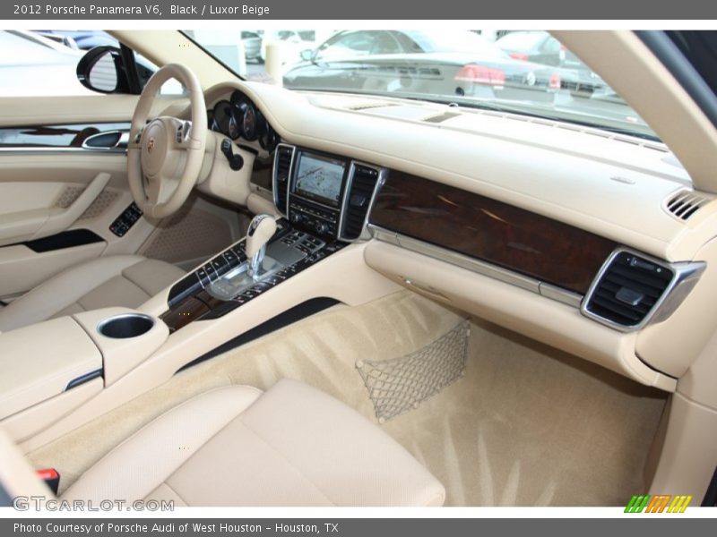 Dashboard of 2012 Panamera V6