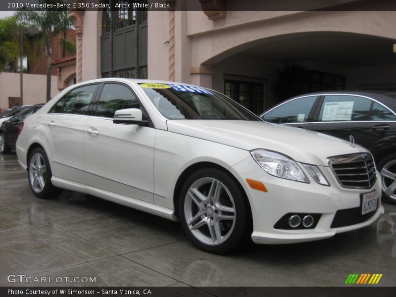Front 3/4 View of 2010 E 350 Sedan
