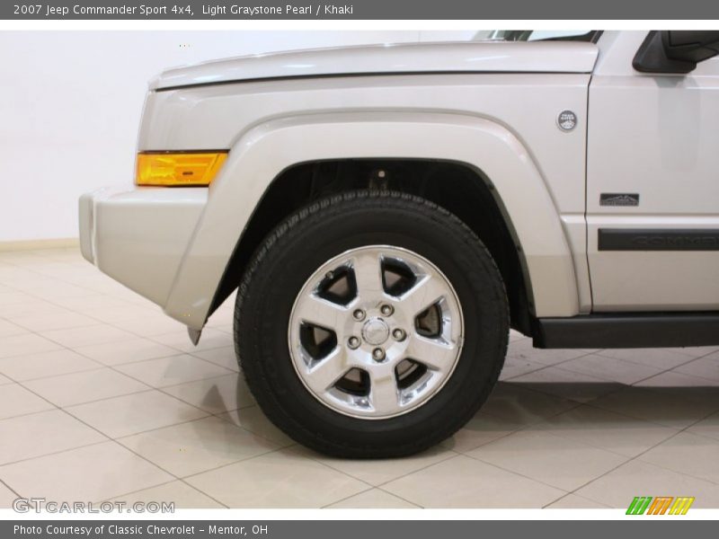  2007 Commander Sport 4x4 Wheel