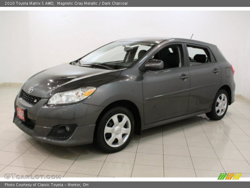 Magnetic Gray Metallic / Dark Charcoal 2010 Toyota Matrix S AWD