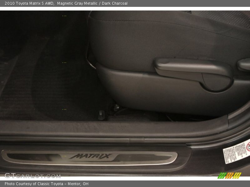 Magnetic Gray Metallic / Dark Charcoal 2010 Toyota Matrix S AWD