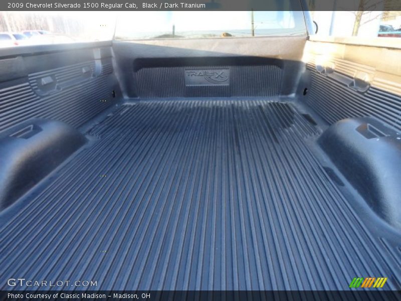 Black / Dark Titanium 2009 Chevrolet Silverado 1500 Regular Cab