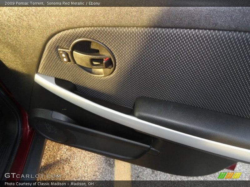 Sonoma Red Metallic / Ebony 2009 Pontiac Torrent