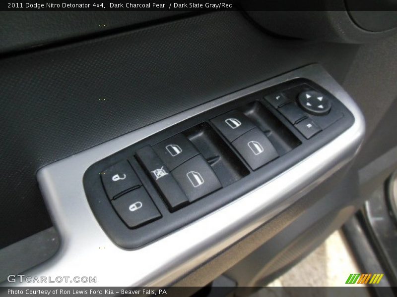 Controls of 2011 Nitro Detonator 4x4