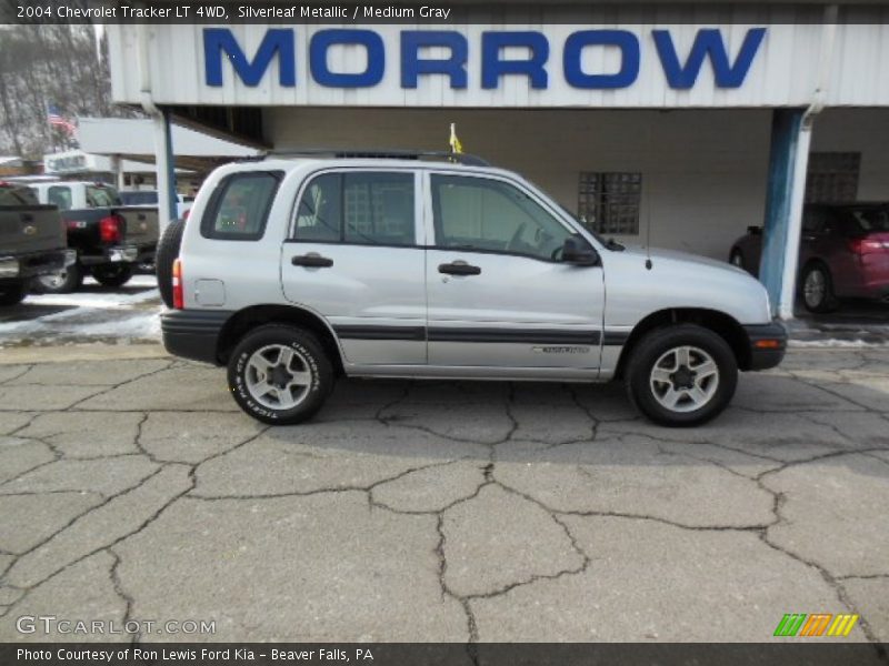 Silverleaf Metallic / Medium Gray 2004 Chevrolet Tracker LT 4WD