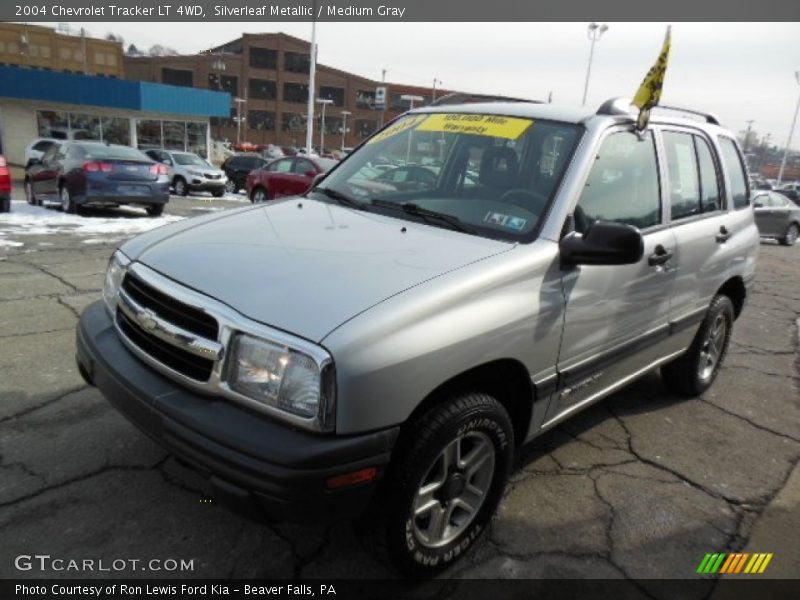 Silverleaf Metallic / Medium Gray 2004 Chevrolet Tracker LT 4WD