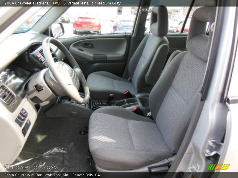 Front Seat of 2004 Tracker LT 4WD