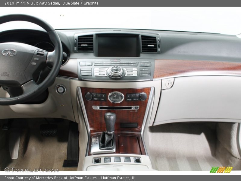 Dashboard of 2010 M 35x AWD Sedan