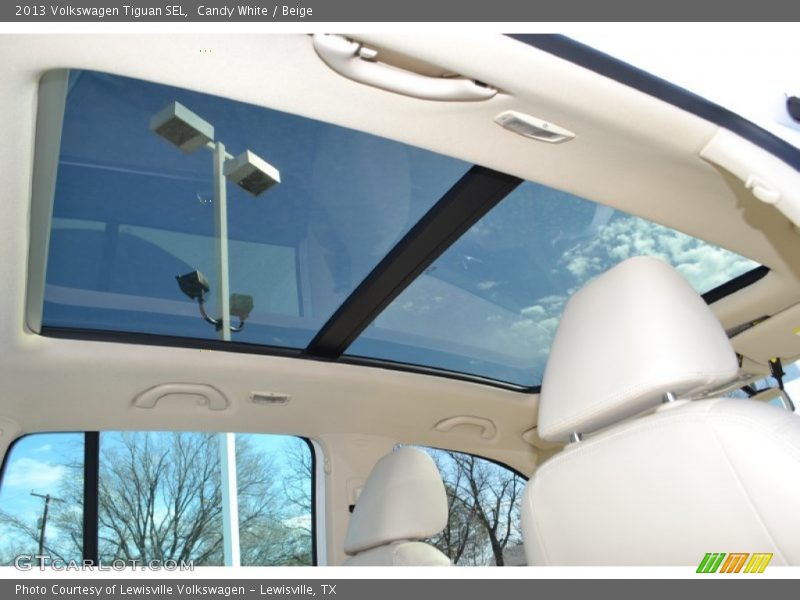 Sunroof of 2013 Tiguan SEL
