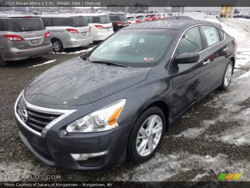 Front 3/4 View of 2013 Altima 2.5 SV