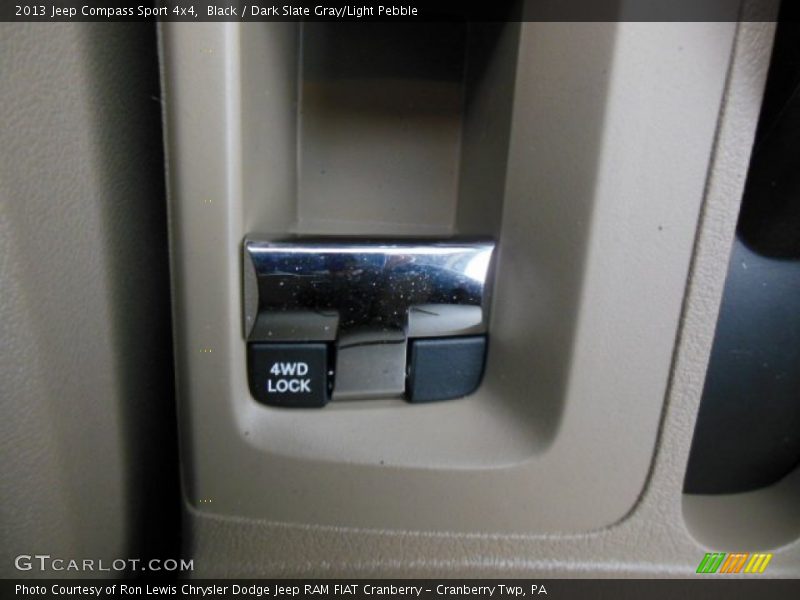 Black / Dark Slate Gray/Light Pebble 2013 Jeep Compass Sport 4x4