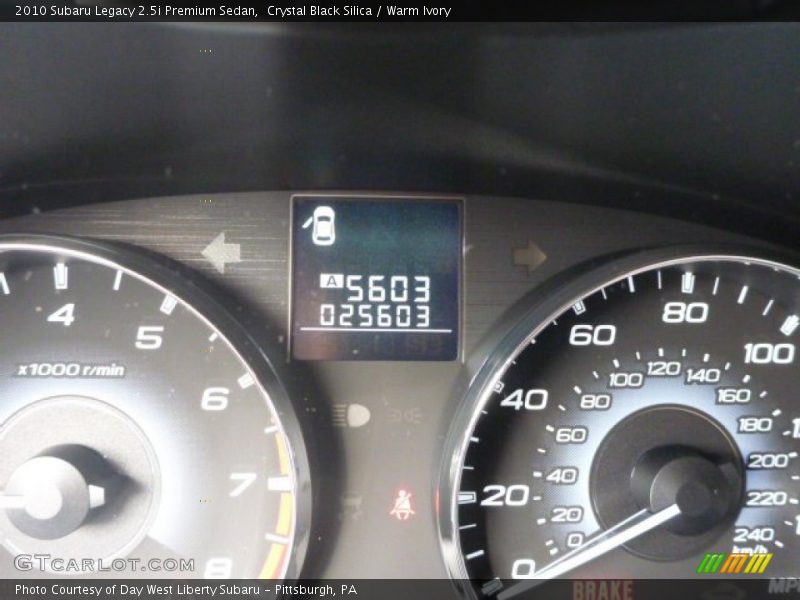 Crystal Black Silica / Warm Ivory 2010 Subaru Legacy 2.5i Premium Sedan