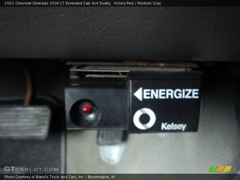 Victory Red / Medium Gray 2001 Chevrolet Silverado 3500 LT Extended Cab 4x4 Dually