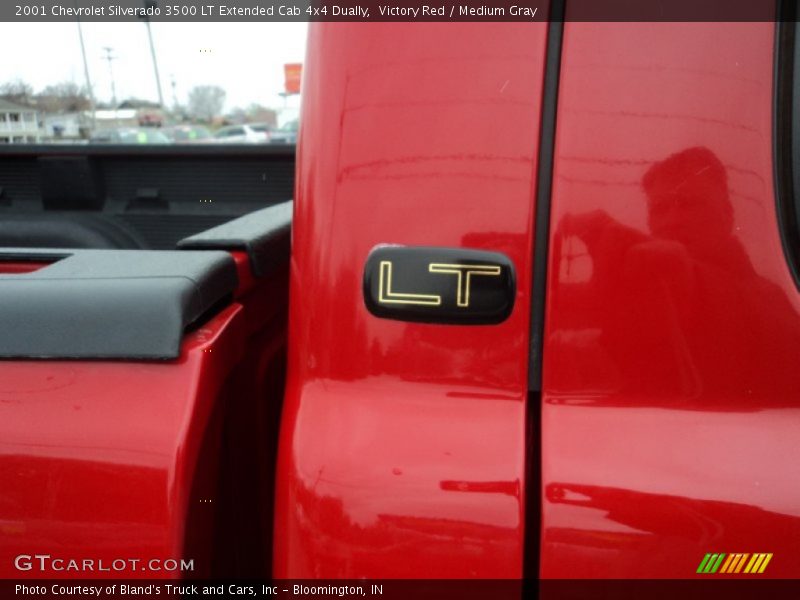 Victory Red / Medium Gray 2001 Chevrolet Silverado 3500 LT Extended Cab 4x4 Dually