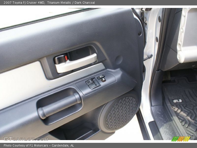 Titanium Metallic / Dark Charcoal 2007 Toyota FJ Cruiser 4WD