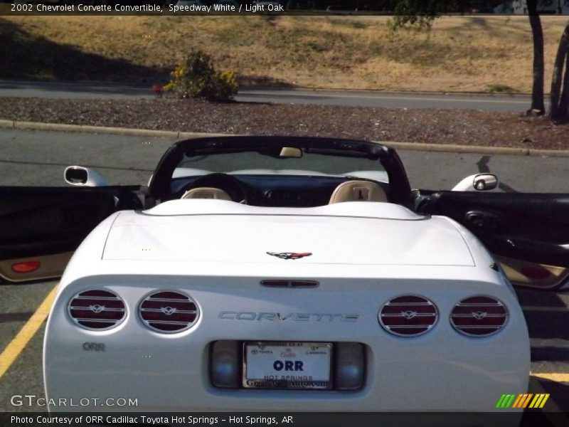 Speedway White / Light Oak 2002 Chevrolet Corvette Convertible