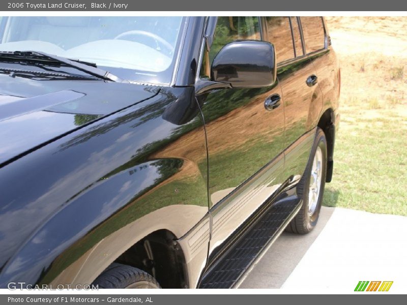 Black / Ivory 2006 Toyota Land Cruiser