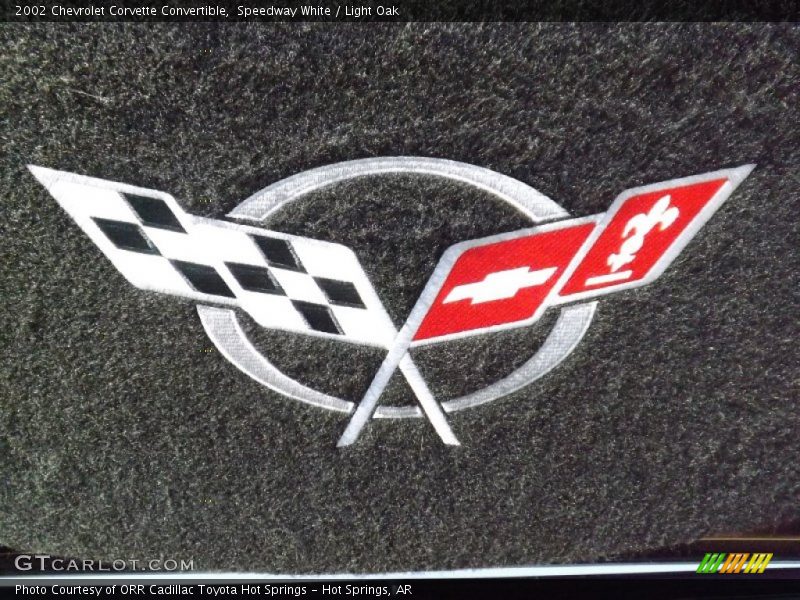 Speedway White / Light Oak 2002 Chevrolet Corvette Convertible