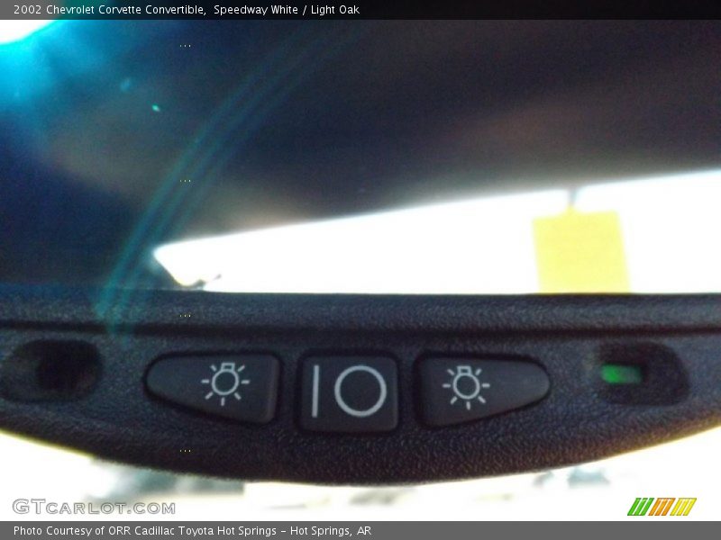 Speedway White / Light Oak 2002 Chevrolet Corvette Convertible