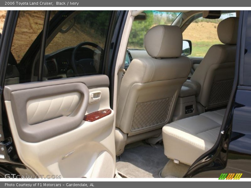 Black / Ivory 2006 Toyota Land Cruiser